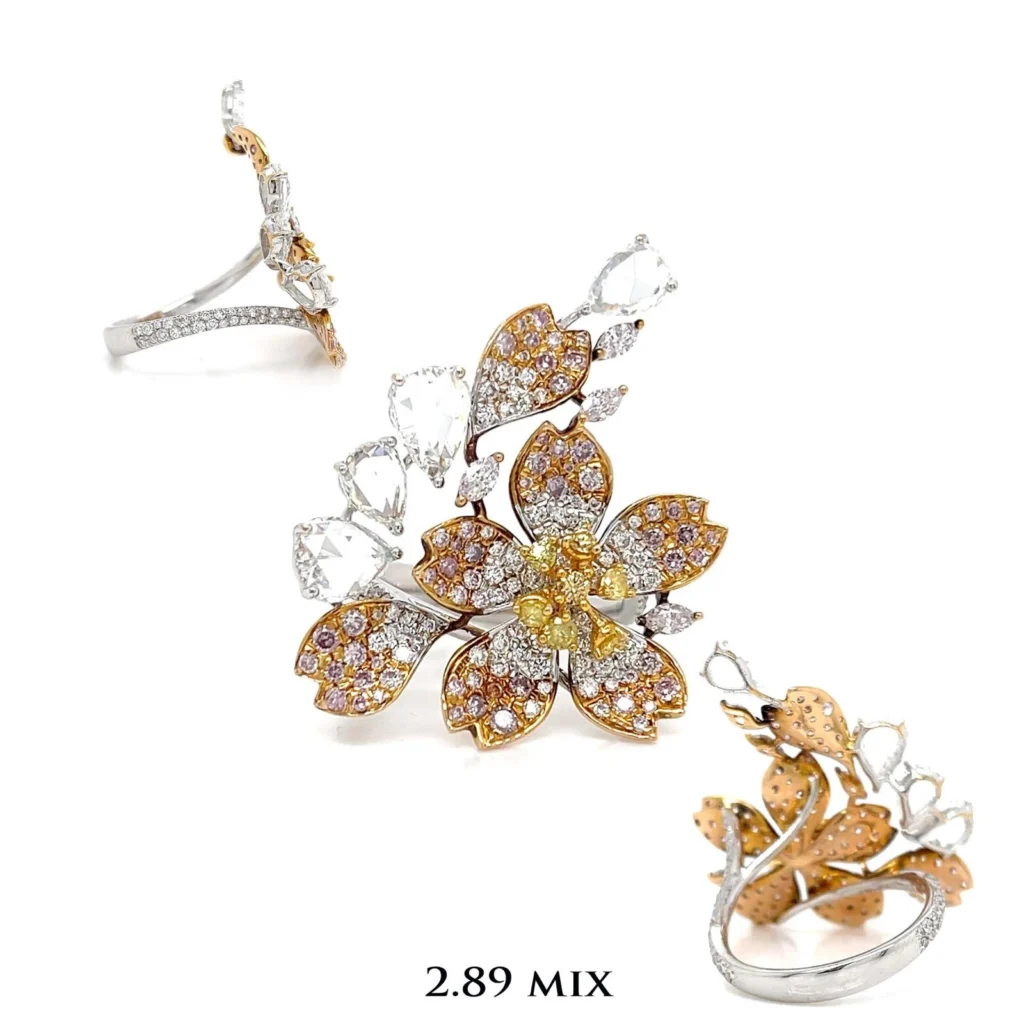 2.89 ct. MIX color diamonds Ring Gold