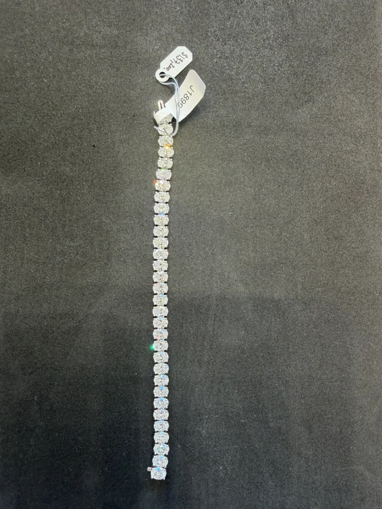 22.95ct Diamond 18KT WG OV BRACELET 32-22.95CT Bracelet 18k White Gold