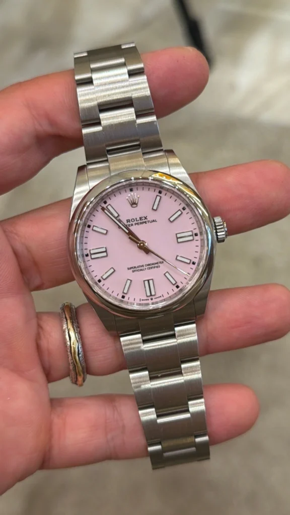 Rolex Oyster Perpetual 41 Oyster Bracelet Smooth Bezel Pink Dial