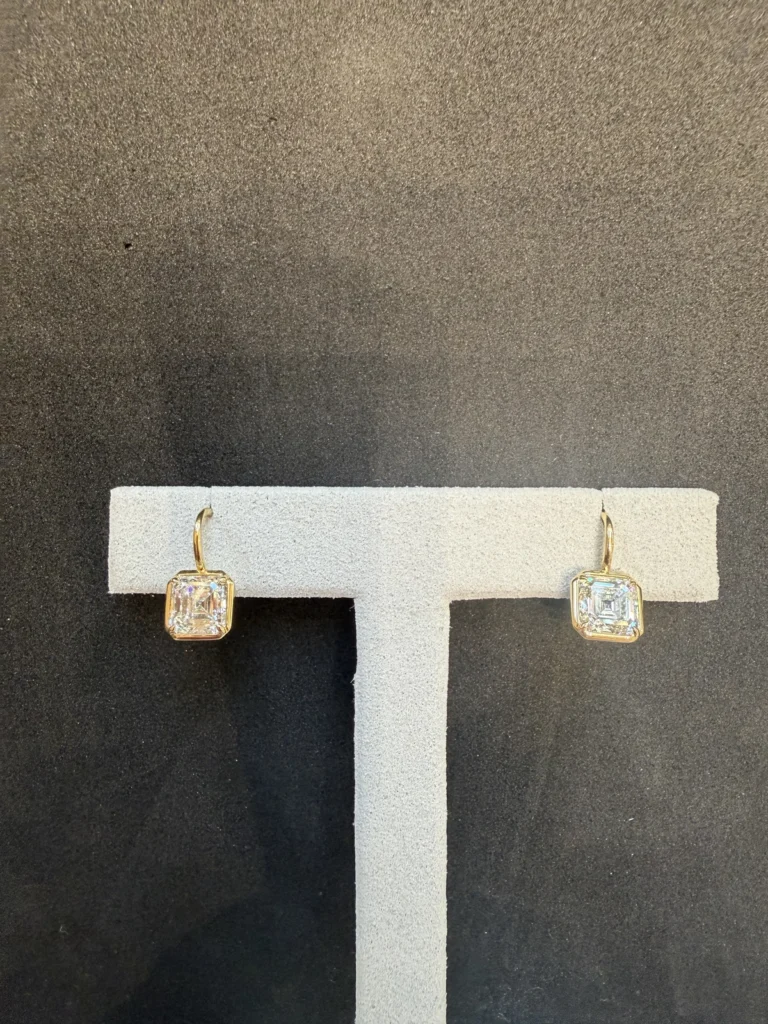 Diamond 18KT YG BEZEL DANGLING AS EARRINGS Earring Gold