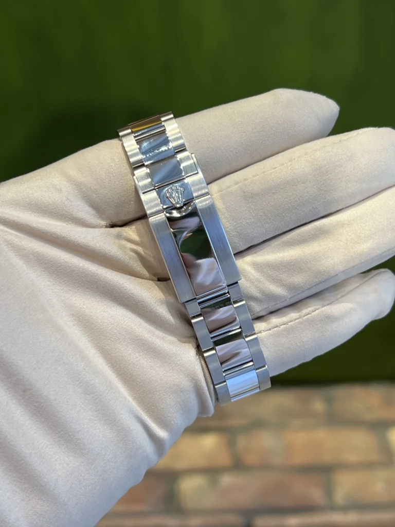 Rolex Daytona Oyster Bracelet Fixed Bezel Ice Blue Index Dial